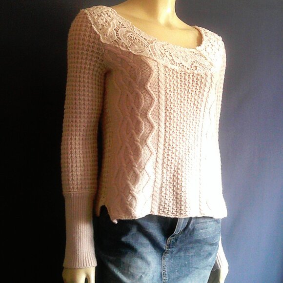 Free People Cream Lace Neckline Cabled Cropped Sweater M - Picture 2 of 11